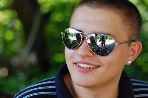 I really like travelling and sports. Also the economy is interested to me. #followback