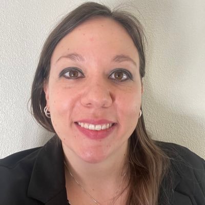 PhD in rhet/comp with interests in the #writingcenter, social media, and the visual. Full-time educator, scholar, cat person, and nerd. Opinions my own.