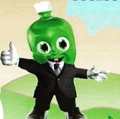 Famousfriend01's profile picture. 