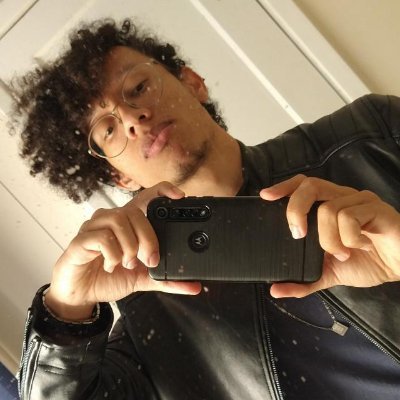 filipation's profile picture. 50%CRISTÃO, 50% ATEU.