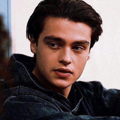 ♚ — 𝖢 𝖠 𝖣 𝖨 𝖤 𝖴 𝖷 , 𝖱 𝖮 𝖬 𝖤 𝖮. ❝ 𝗀𝗈𝖽 𝗈𝖿 𝗅𝗈𝗏𝖾 𝗇𝗈 𝗅𝗈𝗇𝗀𝖾𝗋. ❞
