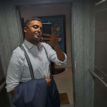 Pabloedudh's profile picture. Exudev 👽