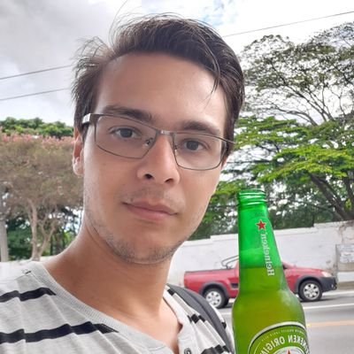 Pai; Psicologo; Fã de eSports; Amante de Cerveja Artesanal.