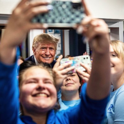 LegendofCamelot's profile picture. 