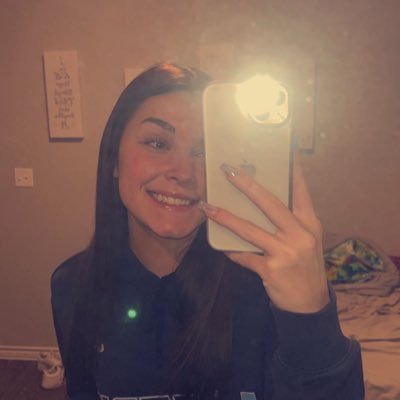 _soph17's profile picture. 