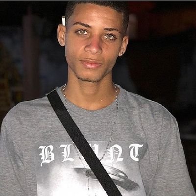 🌗20 anos
🌗@degato.souhside 
🌗 herói ou vilão tropa do 7G