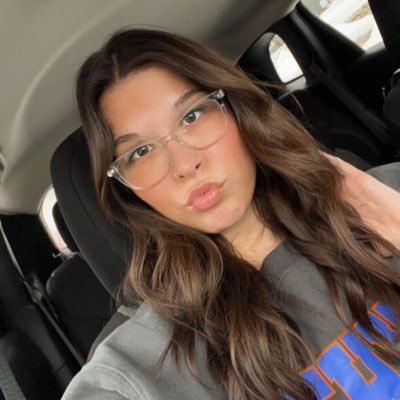 AshleySalzman1's profile picture. hi