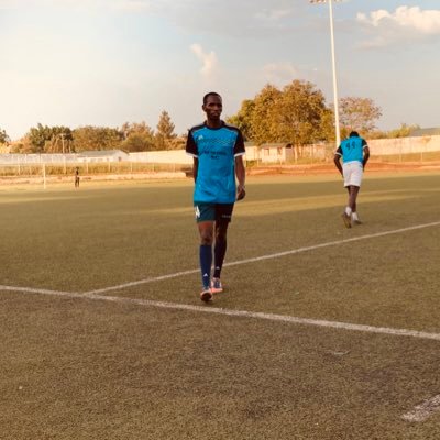 Kenyan🇰🇪 Registered Nursing Officer| Footballer | CAF D COACH | ClippersFC|LFC | Music |. #DOC