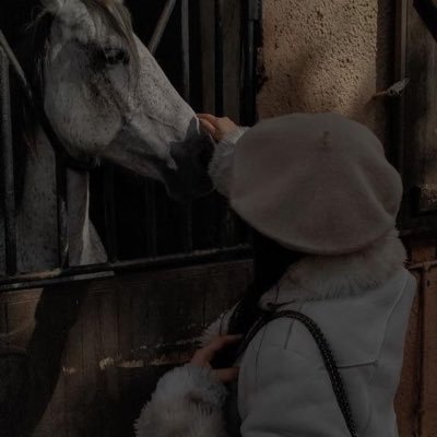 انا نـجـمـة نفـسي انـا وحـدي اضـوي عـتمـتي.✨