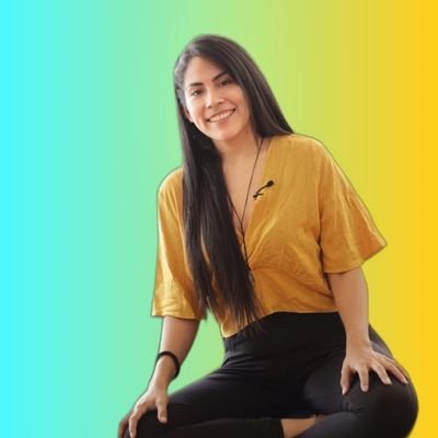 SilvanaFiestasA's profile picture. Comunicadora de vocación 🚀
#CommunityManager || Estudiante de #Coaching || Prof. Yoga & Meditation

#diseñografico #ediciondevideo