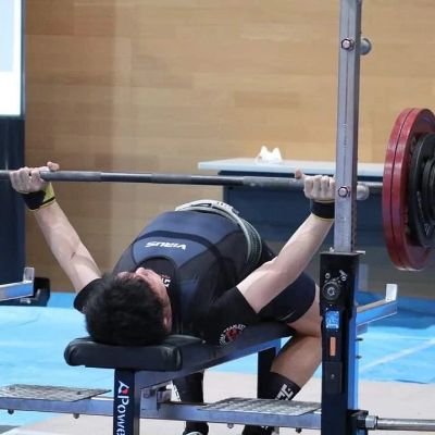 🇯🇵仙台
トレーニングジムSTEEZE代表
パワーリフター/トータル610kg@74kg級
パワーリフティングコーチ🖋️
オンラインコーチングの依頼はDMへ📩