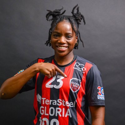 🤾🏾‍♀️ Joueuse professionnelle au CS Gloria 2018 ⚫️🔴