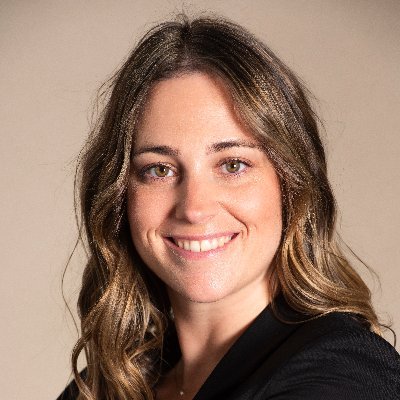 Advocada especialitzada en dret public i local, i Doctora en Dret. Em trobaràs en algun lloc entre Andorra i la Costa Brava
