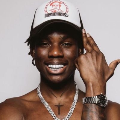 Vickiedk_'s profile picture. Gym . Medic.Moises Caicedo stan .