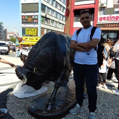 ozanferit98's profile picture. 