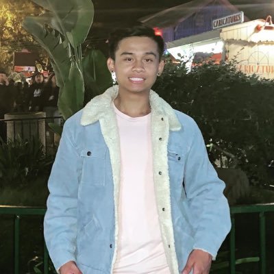 charleszard_16's profile picture. 