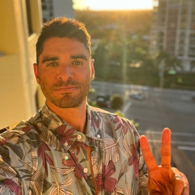 Tesar23's profile picture. Born and raised on the North Shore of Chicago, Top Producing Real Estate Broker for The Tesar Group with @Properties