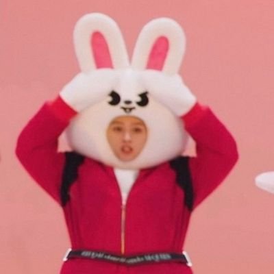 MinhoBabyyyyyyy's profile picture. ♧Bisexual kpop addict♧
-Groups I listen to: Many groups 
-The group I like the most: Skz
-The group I like the least: Bts
-The group I would never Stan: nct