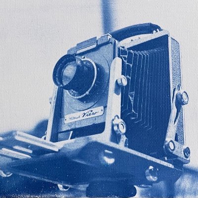 主に古いフィルムカメラで、風景や自然、神社仏閣などの写真を撮っています 撮影した写真のほか、機材のご紹介など。機械式という言葉に惹かれます。