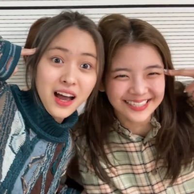 if itzy has no fans, i am DEAD