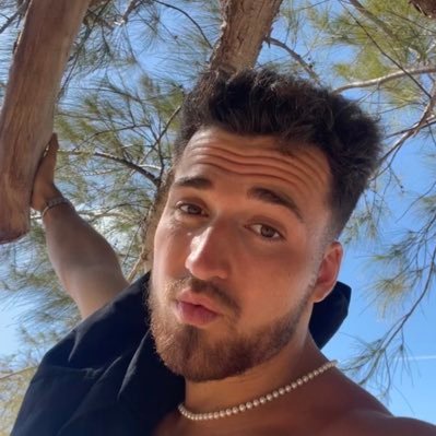 Je me suis fais piraté mon compte Twitter à l’âge de 23 ans 😑