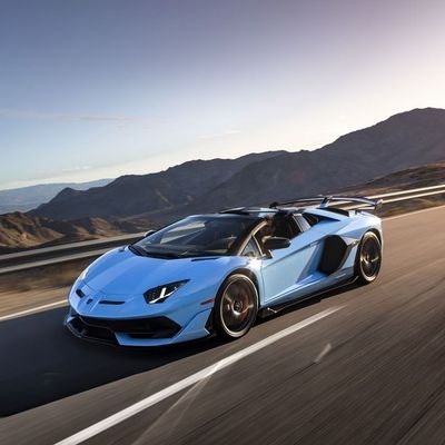 wen_mewn's profile picture. All about the tech and memes.