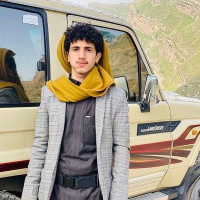 ko_5x6's profile picture. وناس رجال وانــعم
وناس مـثل النعامـــه

وناس عطان ونقـــم
وناس بيــن القمامــه 

وناس مسكين يرحم
واليهـوده في عظامه

وناس ســـداد يغـرم
#ضد_العدوان