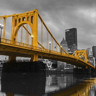 Pittsburgh photographer looking to share Pittsburgh through my lens.