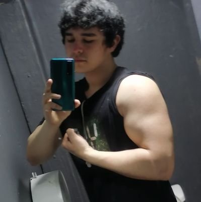 @KohannaTTV 💖
Ingeniería Civil Informática UBB
Retired Apex Pro player👾
Former: @Strife_Team @Dood_eSports @Aiesports_gg @ubbesports_of