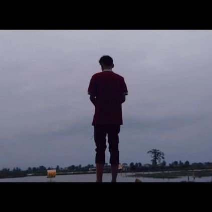 yourheroinyou's profile picture. 