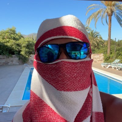 lebossentn's profile picture. on peut prévoir une onymoune?