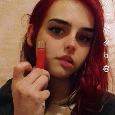 Transgender girl looking for a relationship and a boyfriend