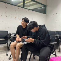 z | semi-ia (@azy_fpg) 's Twitter Profile