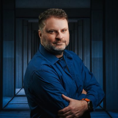 Studio Head of PlayStation Studios Bend Studio and co-creator for the Syphon Filter series, Resistance: Retribution, Uncharted: Golden Abyss and Days Gone!