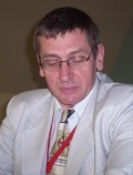 I'm  a Professor of Economics and Independent Economist. I love jazz,  blues music, pets, swimming, tennis as well as international travelling.