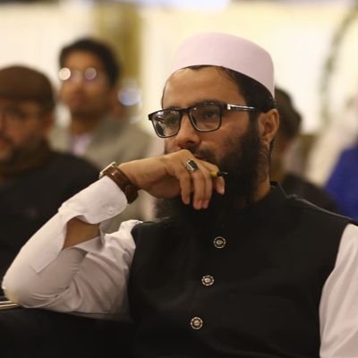 جمعوا الشجاعة والخضوع لربه ..ماأحسن الشجان في المِحْراب