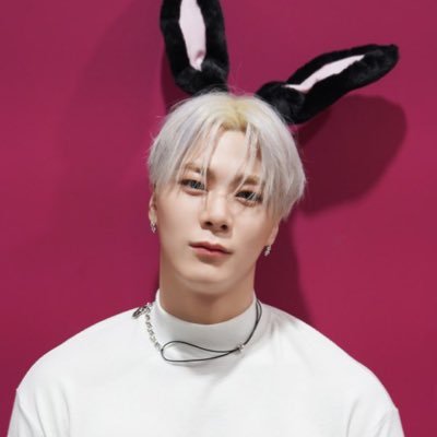 stayastroha's profile picture. aroha stay once