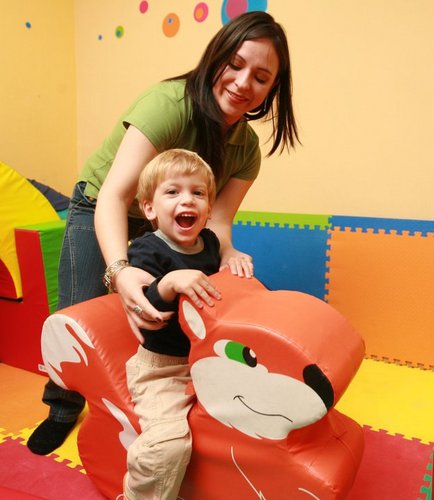 NannysPlace11's profile picture. Guardería x horas y jugueteria, ubicada en el Mall del Río.
Cuando vayas de compras, de paseo, al cine o tienes una emergencia deja a tus hijos con nosotros ;)