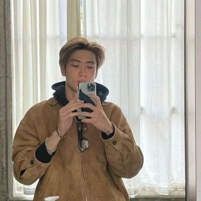 __sampoerna's profile picture. people said cigarettes kill you, but i'm obviously fine(st) .