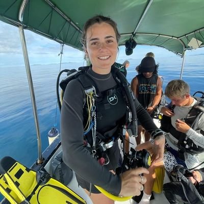 Coral Reef Ecology | Crown-of-thorns Starfish | PhD Student in @CoralReefEcoLab | @CoralCoE | @JCU  | 🇬🇬 in 🇦🇺