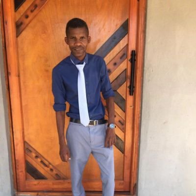 DikomangPako's profile picture. Picasso