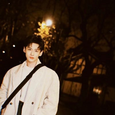 olioli98's profile picture. 