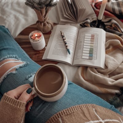 🍂📖☕️📷🌿 Books • Coffee • Life