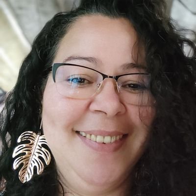 Lu_Rosa_Reis's profile picture. Lula 2022!🚩🚩🚩🚩