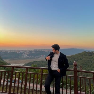 Rishab2533's profile picture. 