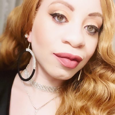 1st Beauty Influencer with Albinism | legally blind | visual artist | tv/film actress | musician | jumprope life | albinism awareness