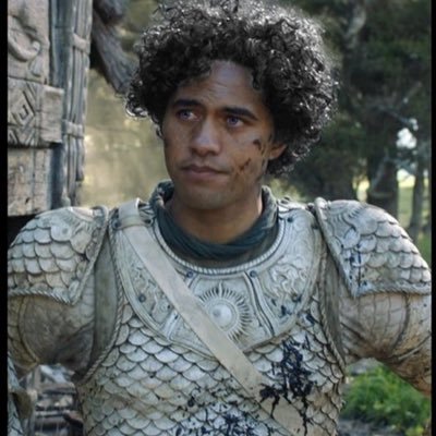 CxrlysVel's profile picture. “Heir of Dritfmark. Future Lord of Tides.”