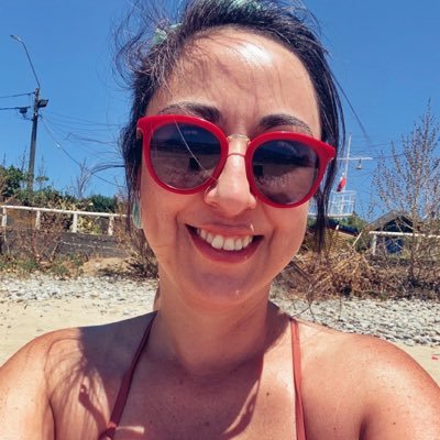 polifran's profile picture. Comunicadora Audiovisual. Cantante frustrada. Hago voz en off para videos🎙️  Mi gata es mi copiloto ❤️