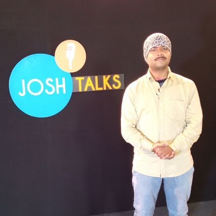 RockOneKrish's profile picture. 🎓Awarded as a best teacher🎓 
Blessed by @KapilMishra_IND @JohnCena 
Entrepreneur • Aware Sanatani• ICAI students •MSU since 2016 • Poet