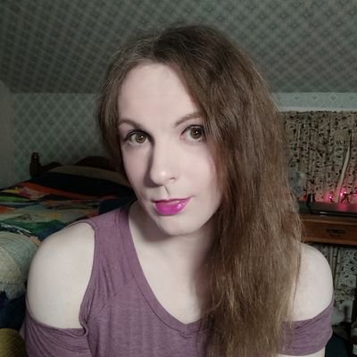 Maker | Gamer | Computer Tech | trans she/her/they | bi | 🌐 soclib capitalist